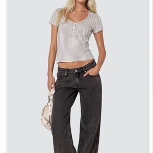 Edikted Petite Raelynn Washed Low Rise Baggy Jeans